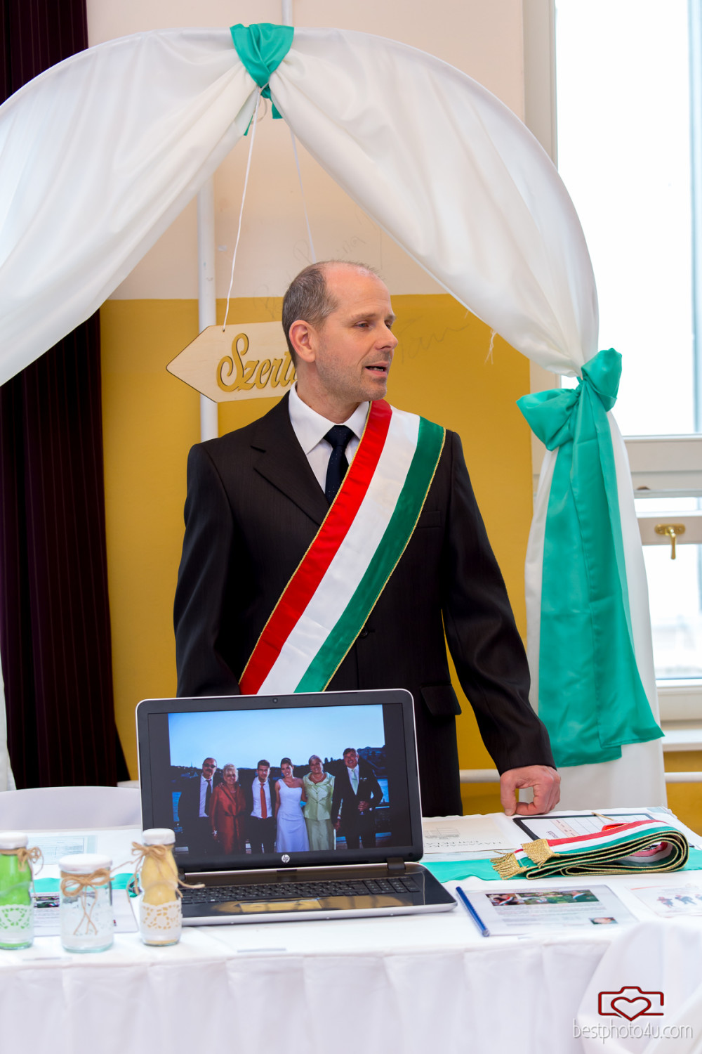 II Menyasszony börze