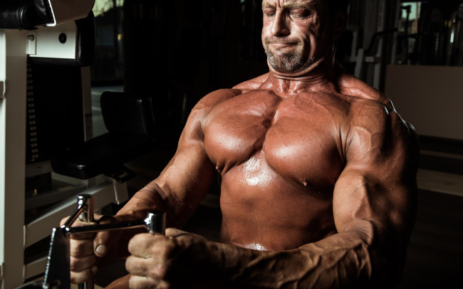 Zoli a Guld's Gym-ből
