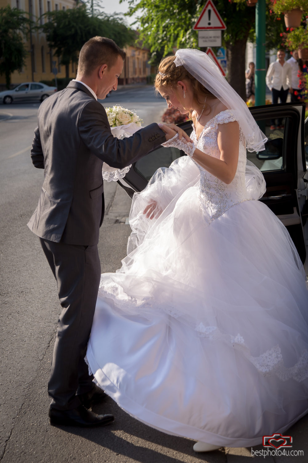 Viki és Dani esküvő fotózása Cegléden