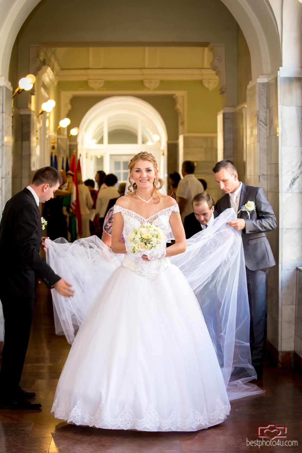 Viki és Dani esküvő fotózása Cegléden