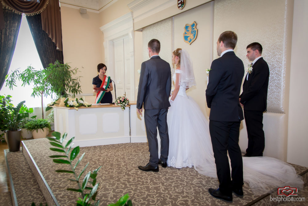 Viki és Dani esküvő fotózása Cegléden